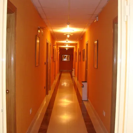 Casa de hóspedes Serpol 2*